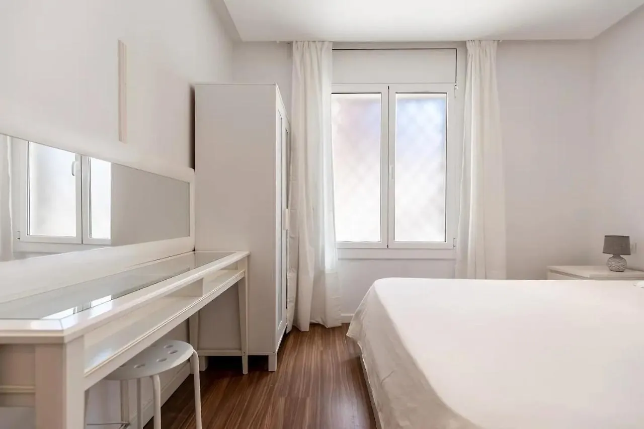 Casita Con Jardin Privado En La Playa Apartment Castelldefels Spain