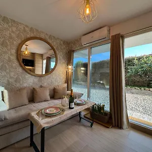 The Mini Apartamento